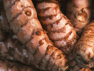 Curcumin C3 – močan naravni protivnetni izvleček v Elixiré prehranskih dopolnilih za podporo zdravju sklepov, izboljšanje prebave in zaščito pred oksidativnim stresom.