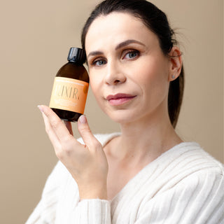 Elixiré tekoči liposomski B kompleks z okusom mandarine – vitamini B za energijo, fokus in splošno dobro počutje.